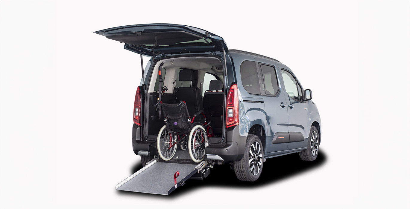 Citroen-Berlingo-Talla-M-BlueHDi-100-YOU-L1-N1-Adaptado-trasera